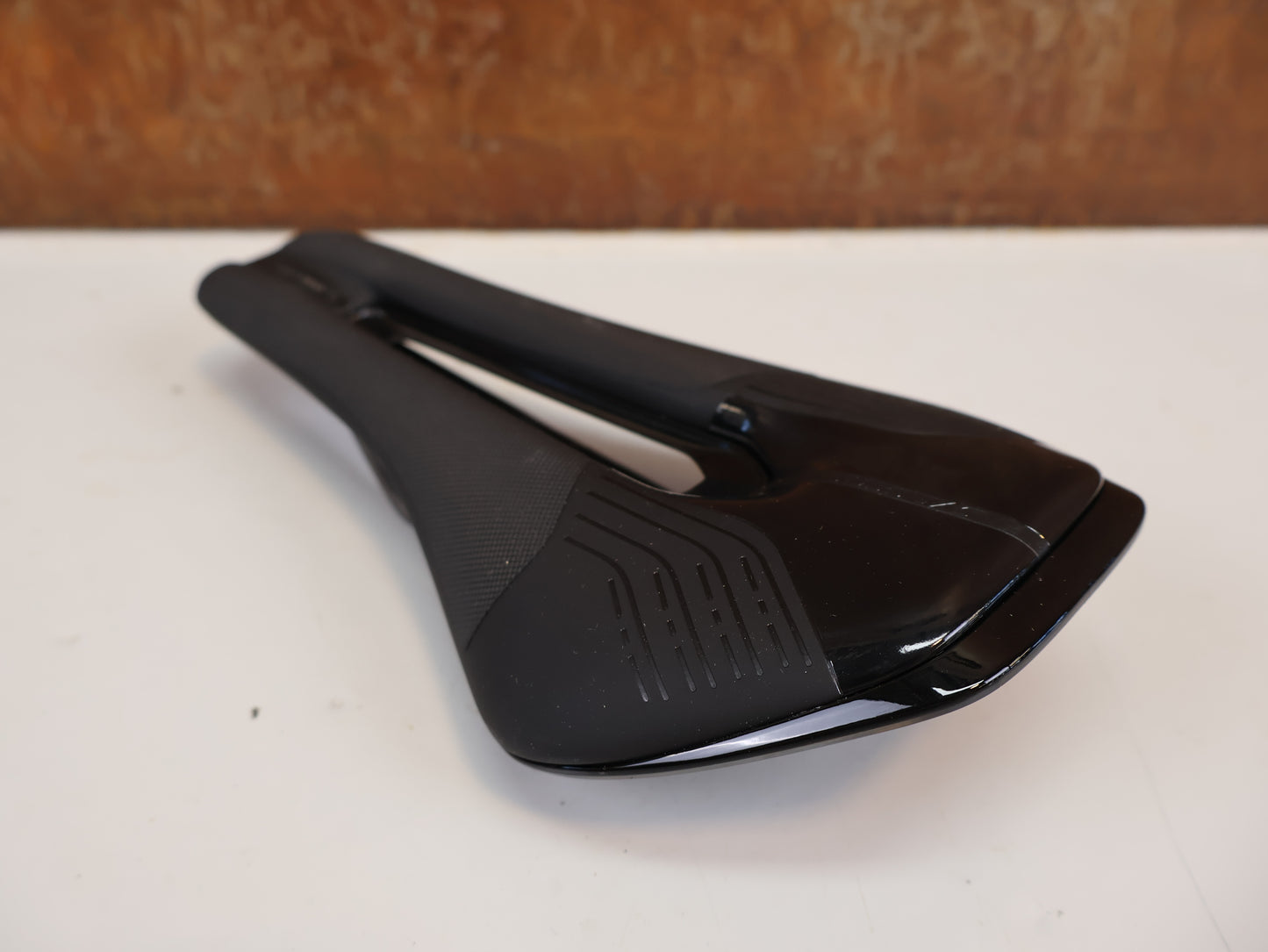 SYNCROS BELCARRA V 1.0 TT SATTEL / CARBON RAILS / 140MM / CUT OUT / BLACK