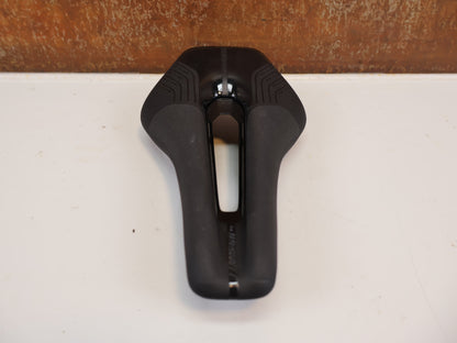 SYNCROS BELCARRA V 1.0 TT SATTEL / CARBON RAILS / 140MM / CUT OUT / BLACK