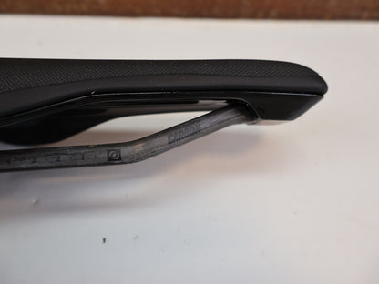 SYNCROS BELCARRA V 1.0 TT SATTEL / CARBON RAILS / 140MM / CUT OUT / BLACK