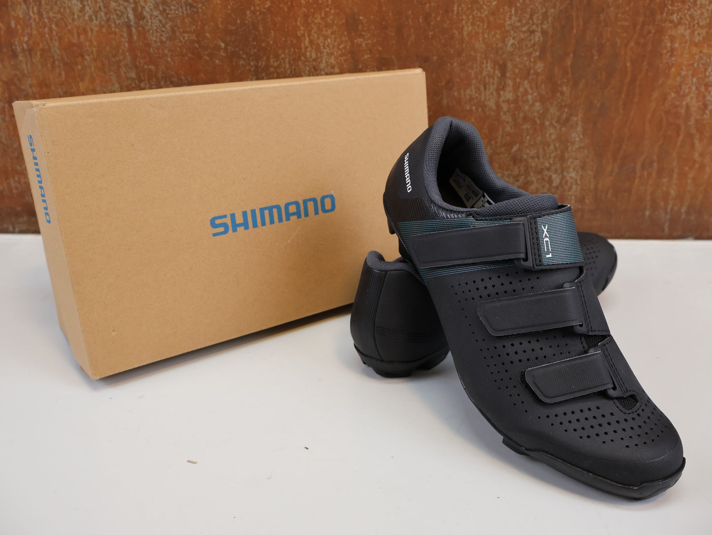 SHIMANO XC100 DAMEN MTB-SCHUHE / SCHWARZ / GR. 43 / SPD / GLASFASER-SOHLE