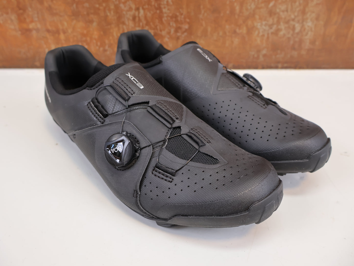 SHIMANO SH-XC300 MTB-SCHUHE / SCHWARZ / GR. 44 / BOA L6 / SPD / XC3