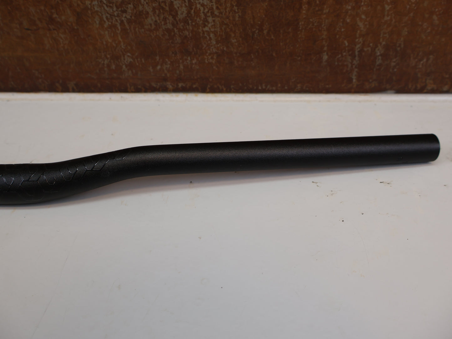LEVELNINE KIDS RISER-LENKER / 25.4 MM / 590 MM BREITE / 15 MM RISE / STEALTH
