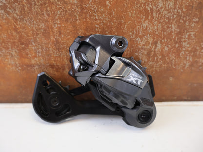 SHIMANO DEORE XT DI2 M8250 SCHALTUNGS UPGRADE SET