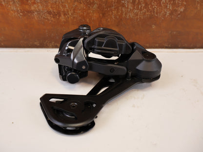 SHIMANO DEORE XT DI2 M8250 SCHALTUNGS UPGRADE SET
