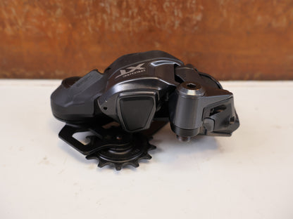 SHIMANO DEORE XT DI2 M8250 SCHALTUNGS UPGRADE SET