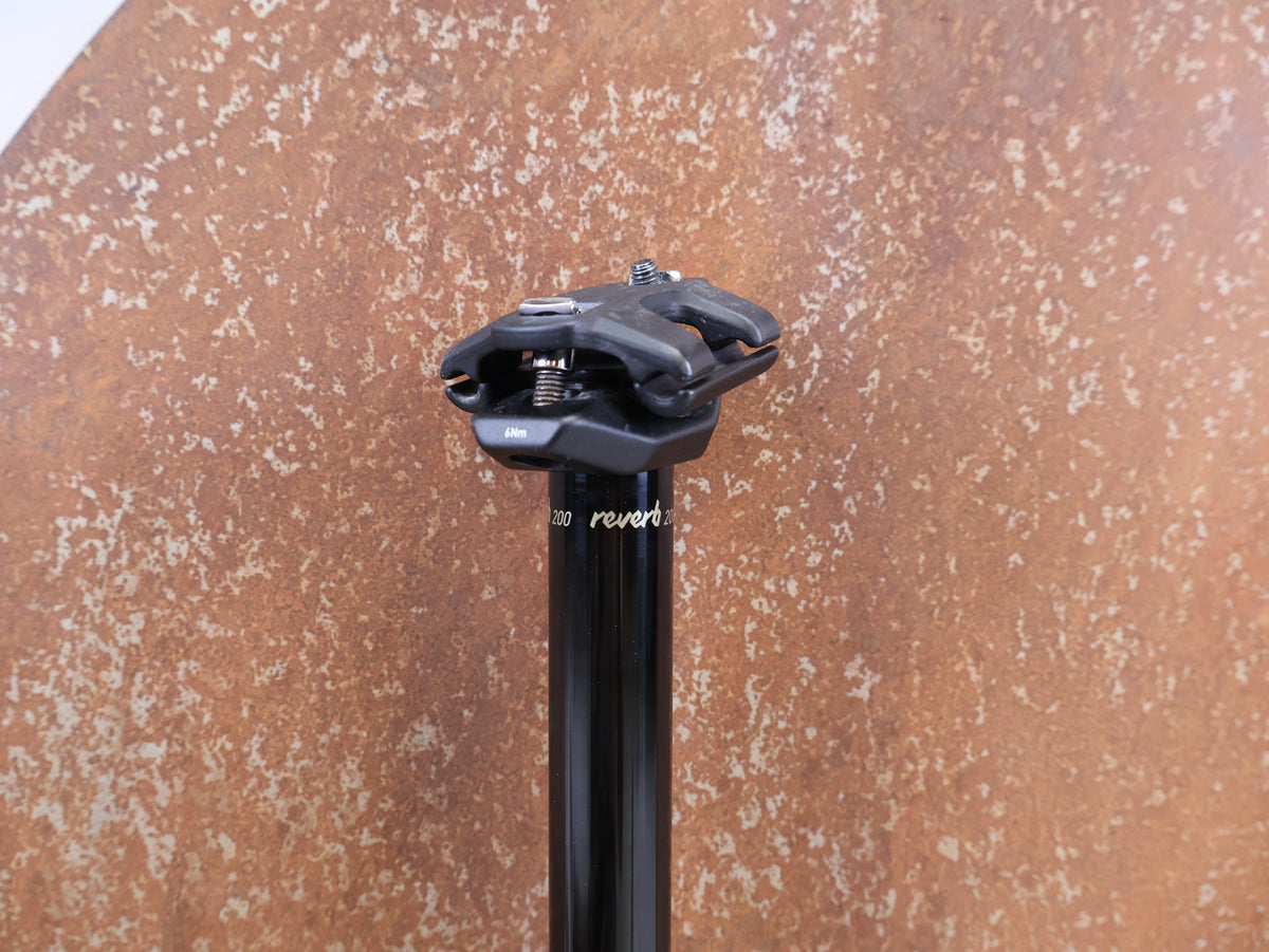RockShox Reverb AXS B2 Vario-Sattelstütze 31,6mm 200mm