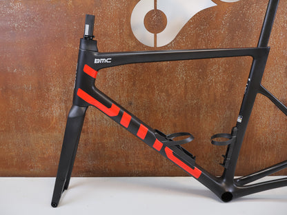 BMC TEAMMACHINE SLR 01 RAHMENSET / CARBON / NEON RED / GRÖSSE 58 / 1480G