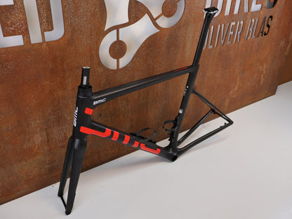 BMC TEAMMACHINE SLR 01 RAHMENSET / CARBON / NEON RED / GRÖSSE 58 / 1480G