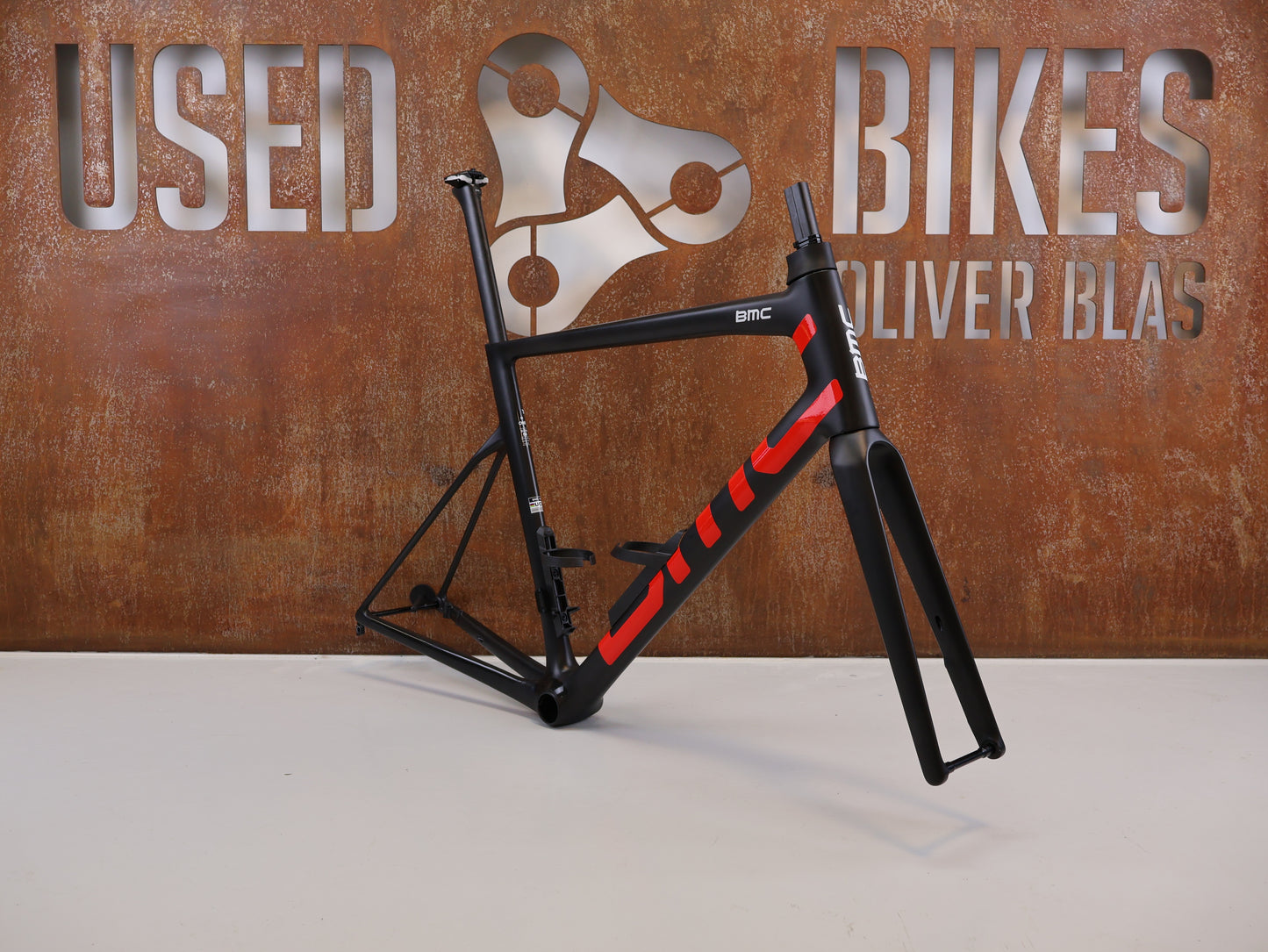 BMC TEAMMACHINE SLR 01 RAHMENSET / CARBON / NEON RED / GRÖSSE 61 / 1500G