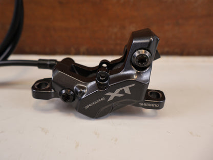SHIMANO XT BL-M8200 / BR-M8220 4 KOLBEN SCHEIBENBREMSE SET