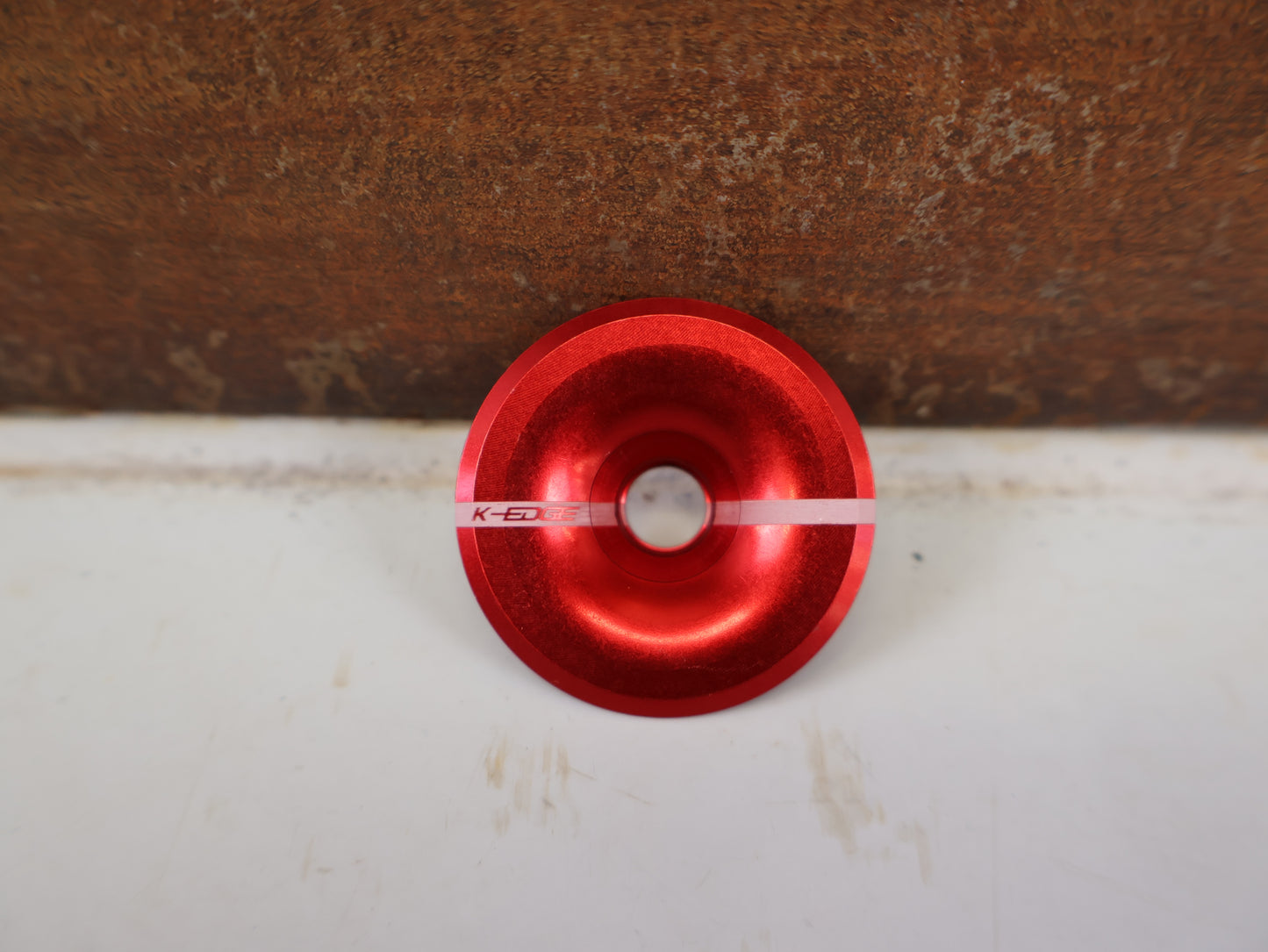 K-EDGE RACE TOP CAP AHEAD KAPPE 1 1/8"/ ROT INKL SCHRAUBE