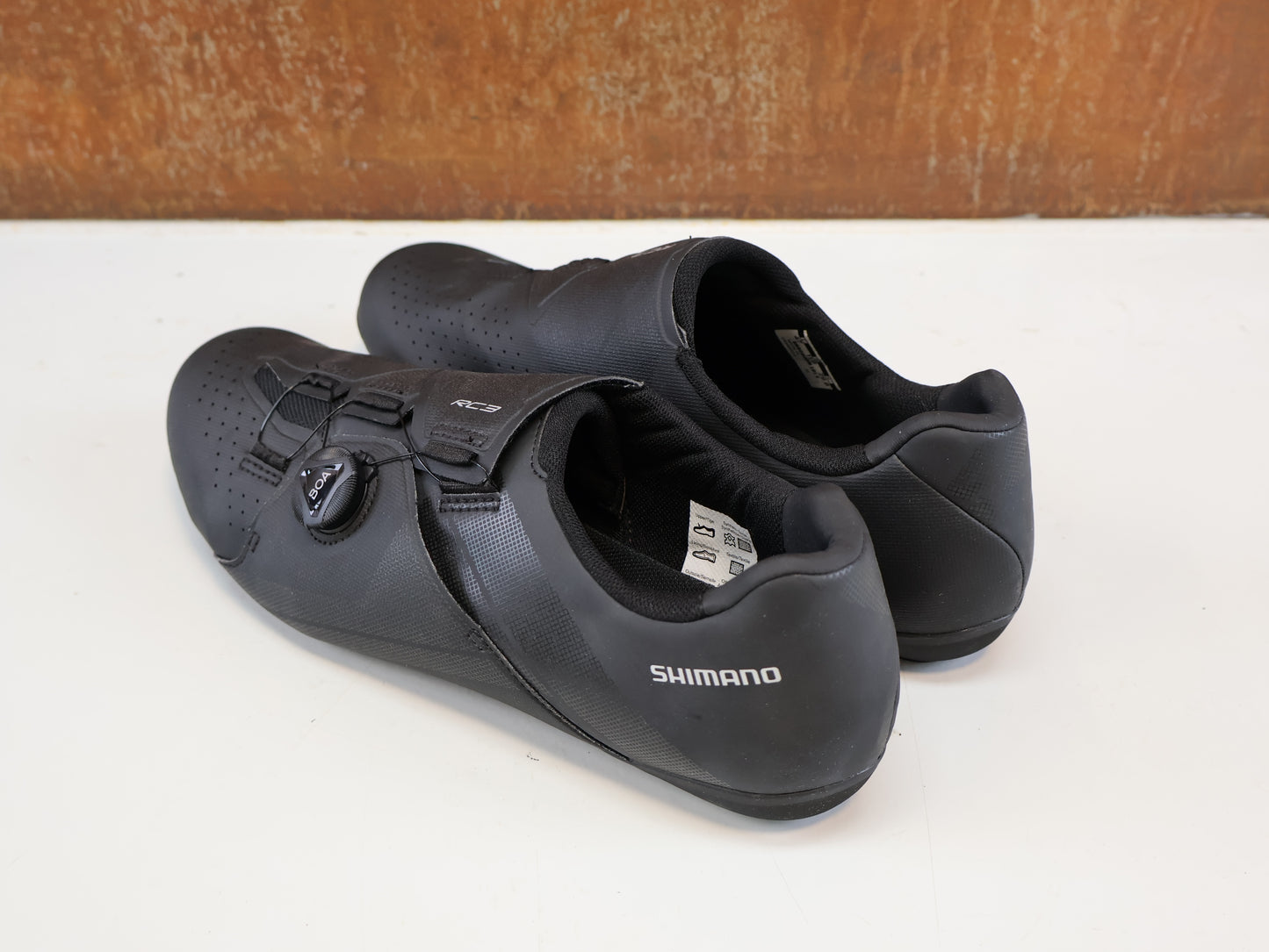 SHIMANO SH-RC300 WIDE RENNRADSCHUHE / BLACK / BREITE PASSFORM / BOA L6 / SPD-SL