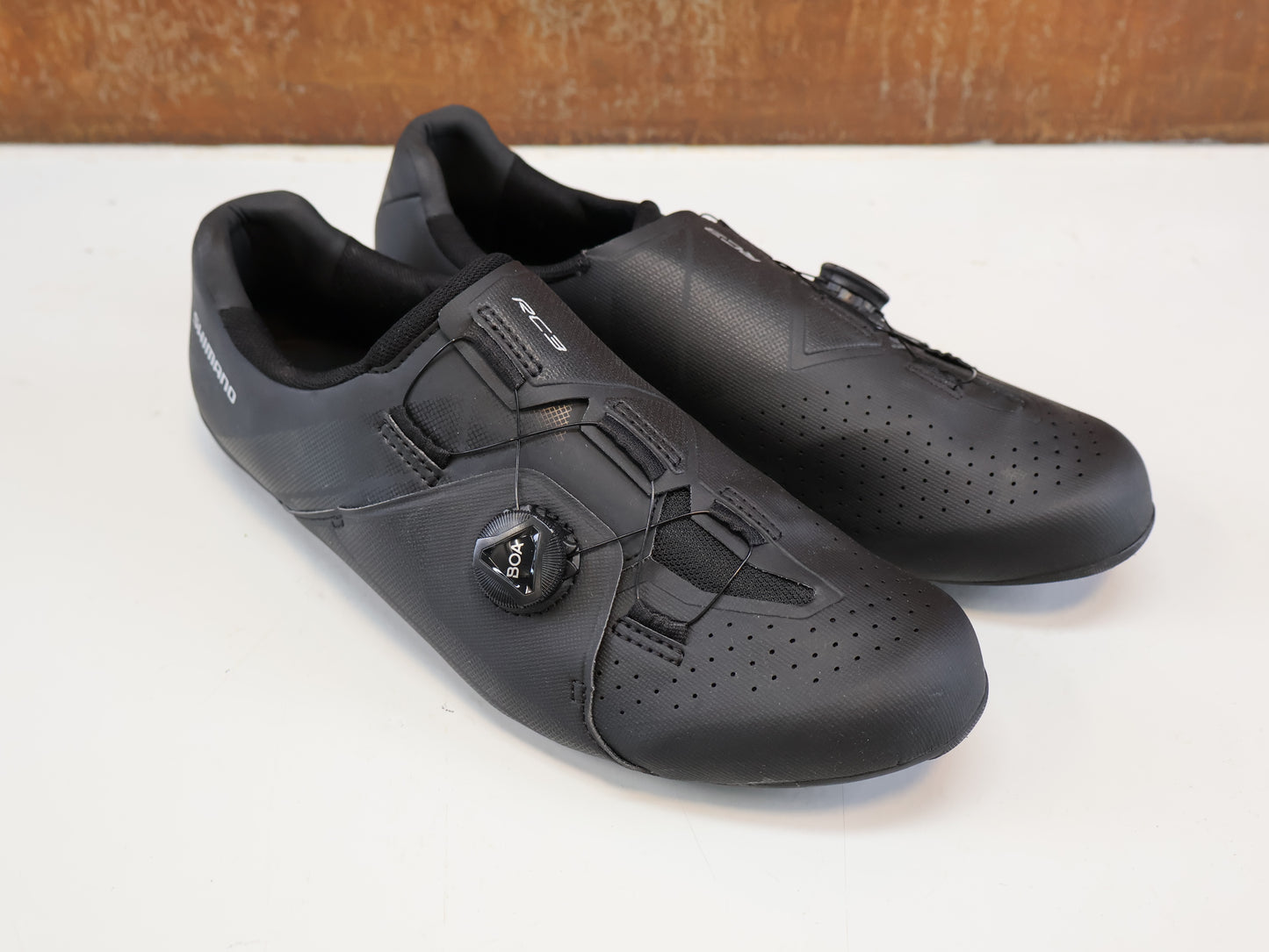 SHIMANO SH-RC300 WIDE RENNRADSCHUHE / BLACK / BREITE PASSFORM / BOA L6 / SPD-SL
