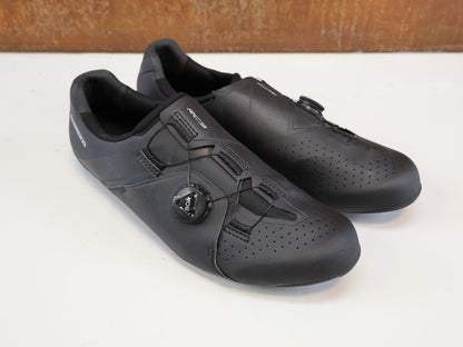 SHIMANO SH-RC300 WIDE RENNRADSCHUHE / BLACK / BREITE PASSFORM / BOA L6 / SPD-SL