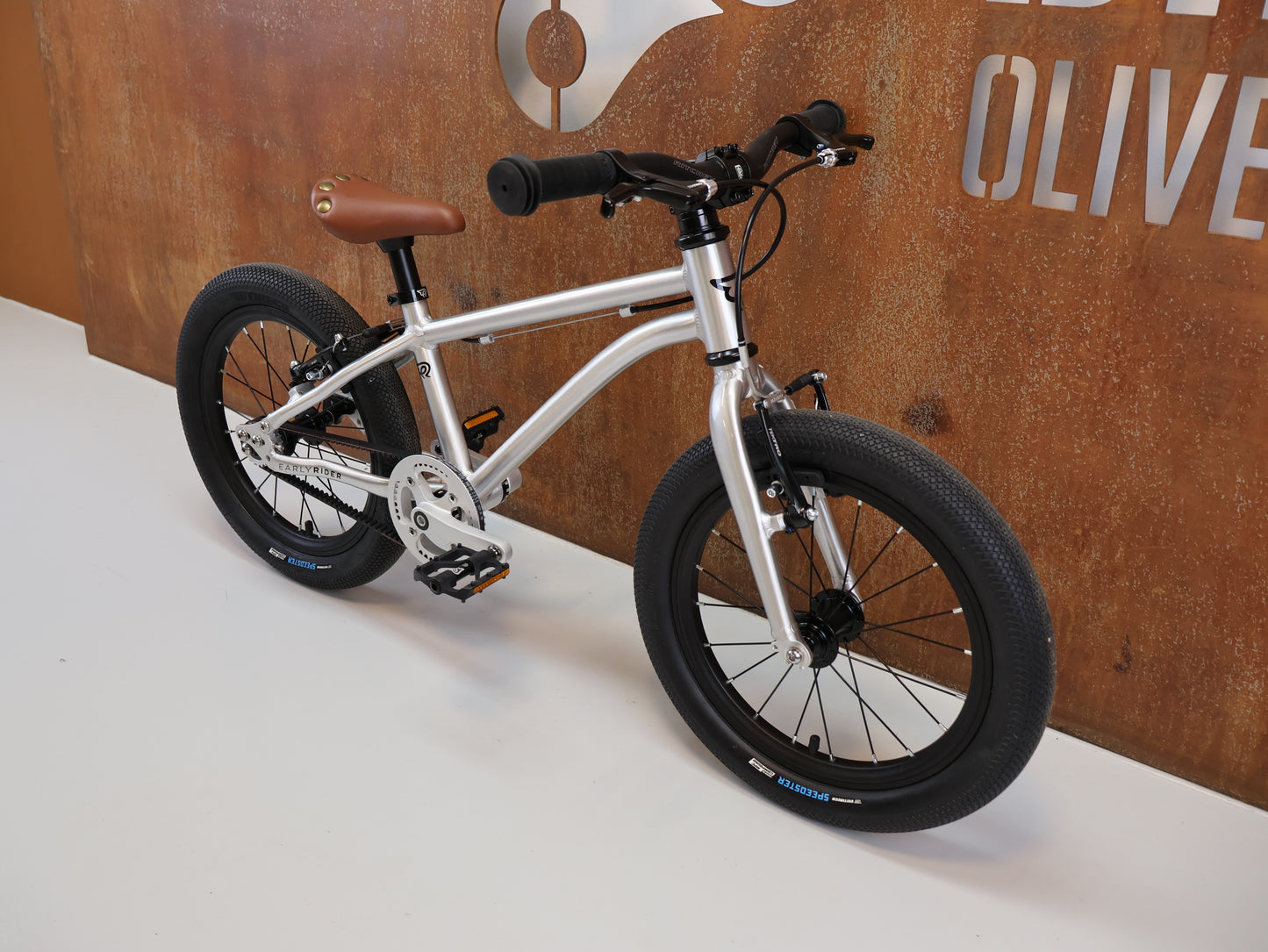 EARLY RIDER BELTER 16 / KINDERFAHRRAD / RIEMENANTRIEB / 6,19 KG / SILBER