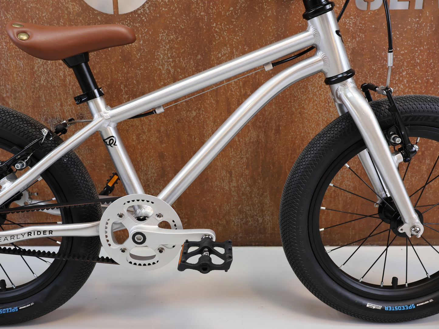 EARLY RIDER BELTER 16 / KINDERFAHRRAD / RIEMENANTRIEB / 6,19 KG / SILBER