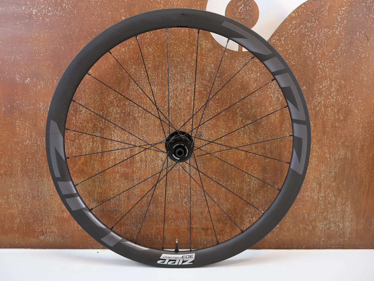 ZIPP 303 FIRECREST TUBELESS LAUFRADSATZ / SRAM XDR / CARBON / CENTERLOCK
