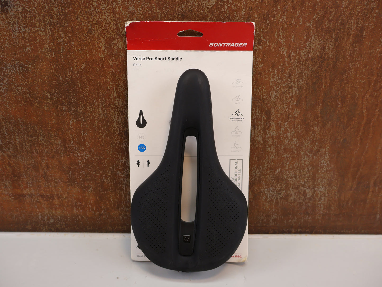 BONTRAGER VERSE SHORT PRO SATTEL / CARBONSTREBEN – 250 × 155 MM