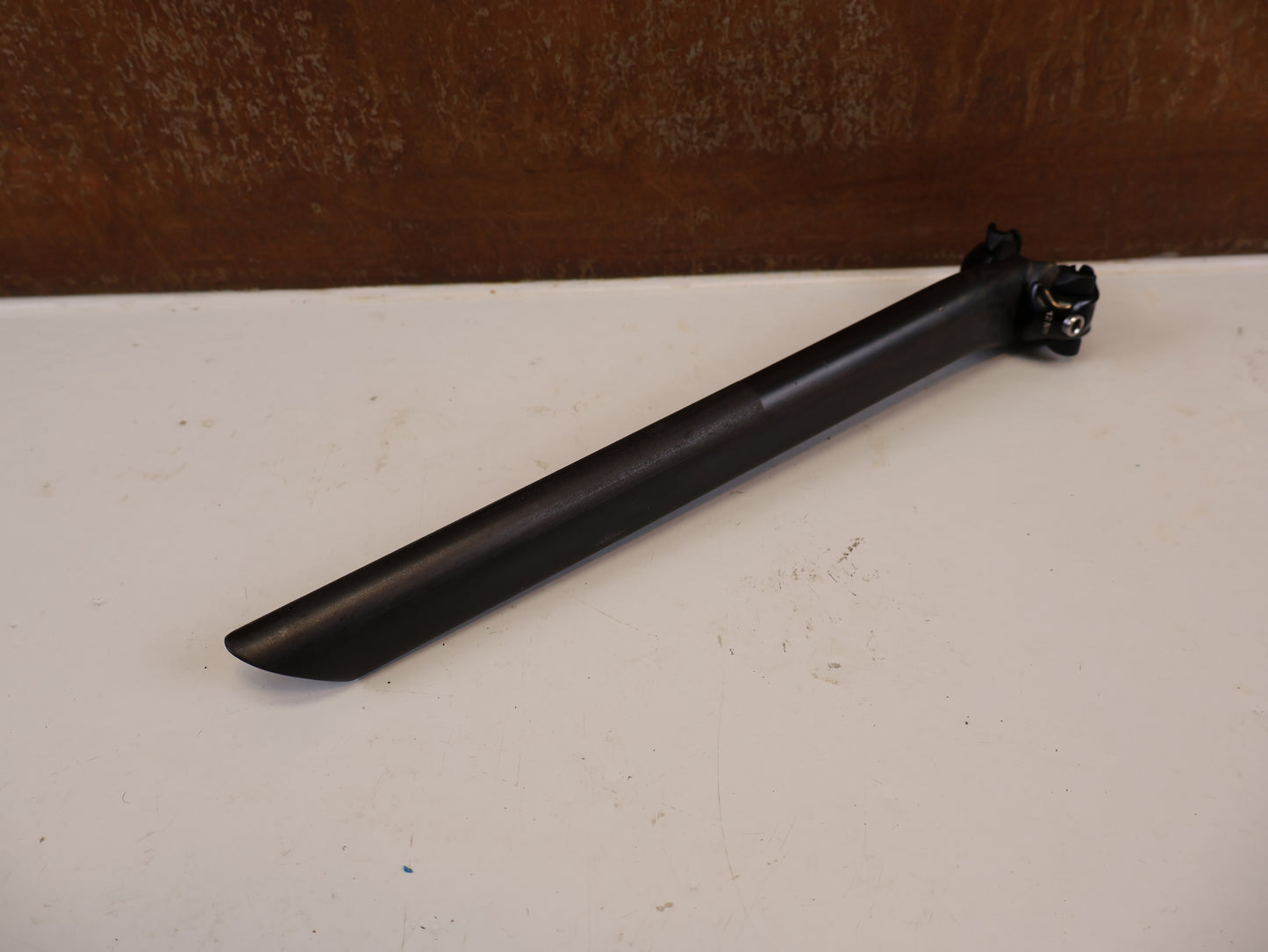 SYNCROS DUNCAN SL D SHAPE CARBON SATTELSTÜTZE 20MM