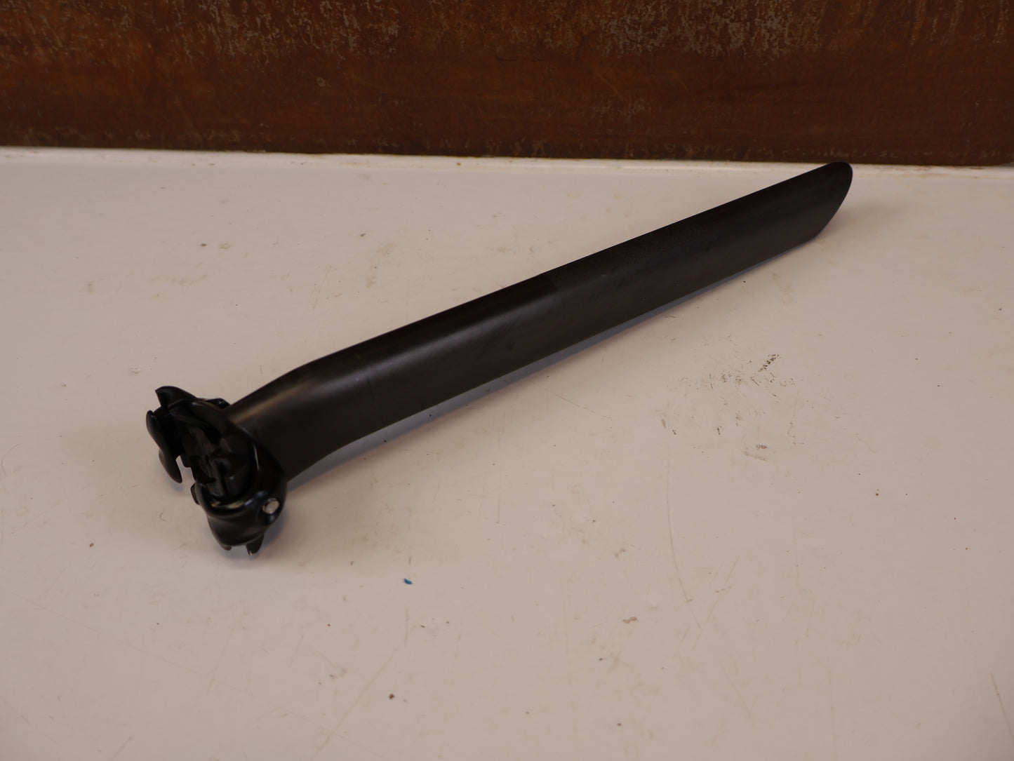 SYNCROS DUNCAN SL D SHAPE CARBON SATTELSTÜTZE 20MM