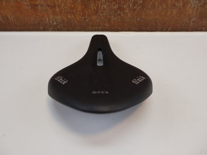 FIZIK ARIONE R5 OPEN LARGE / RENNRADSATTEL / S-ALLOY / WINGFLEX / SCHWARZ