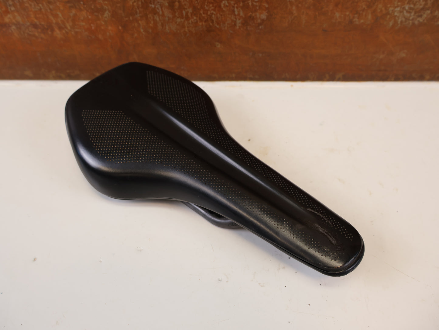 SYNCROS BELCARRA 1.0 CARBON REGULAR SATTEL 130MM