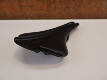 FIZIK ANTARES R3 VERSUS EVO / REGULAR / 139MM / KIUM RAILS / ROAD & MTB