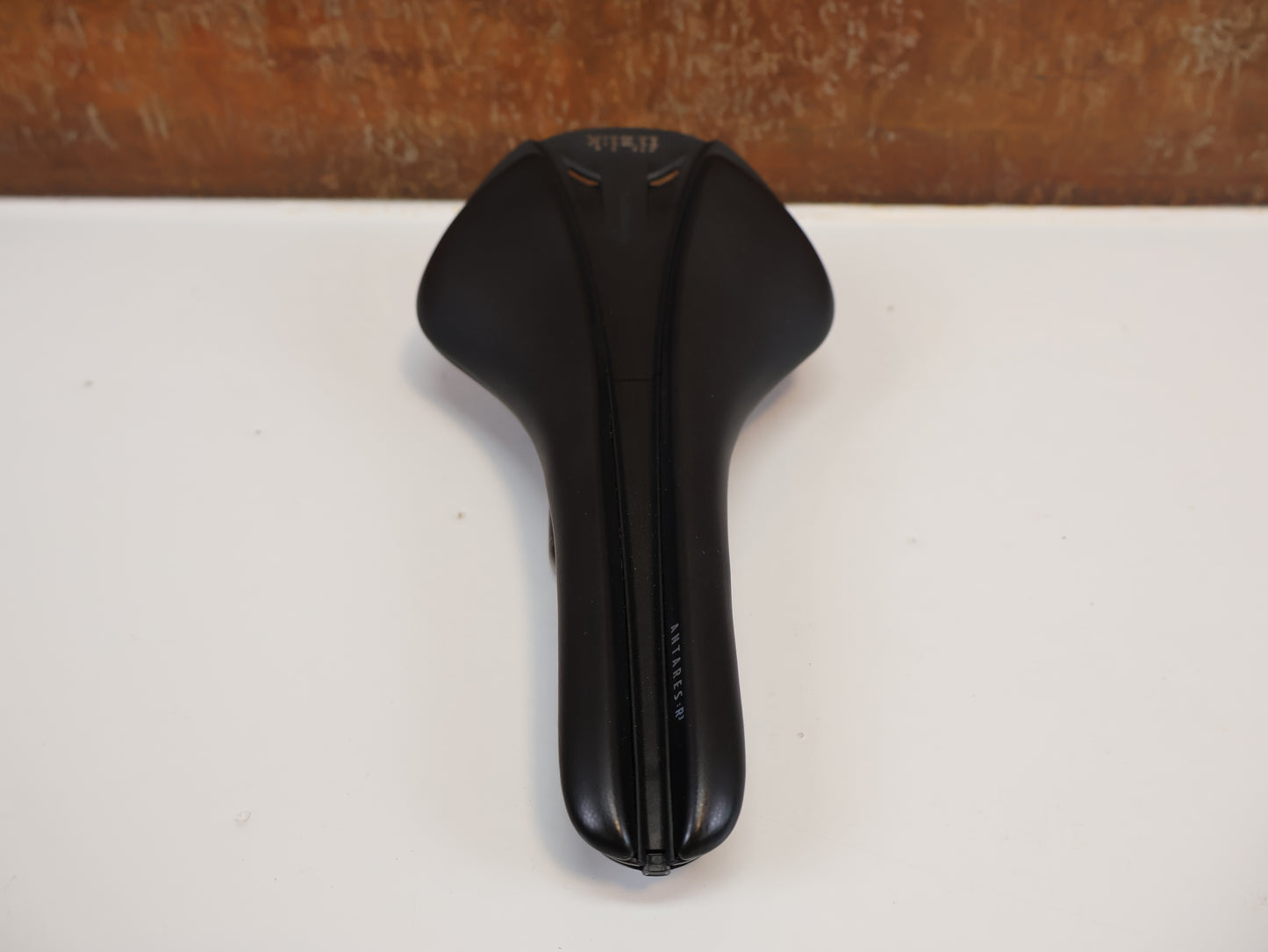 FIZIK ANTARES R3 VERSUS EVO / REGULAR / 139MM / KIUM RAILS / ROAD & MTB
