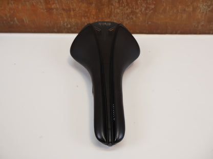 FIZIK ANTARES R3 VERSUS EVO / REGULAR / 139MM / KIUM RAILS / ROAD & MTB