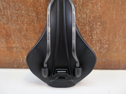 FIZIK ANTARES R3 VERSUS EVO / REGULAR / 139MM / KIUM RAILS / ROAD & MTB