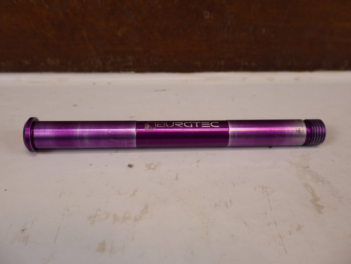 Burgtec RockShox Boost Steckachse 15x110mm Purple Rain 158mm