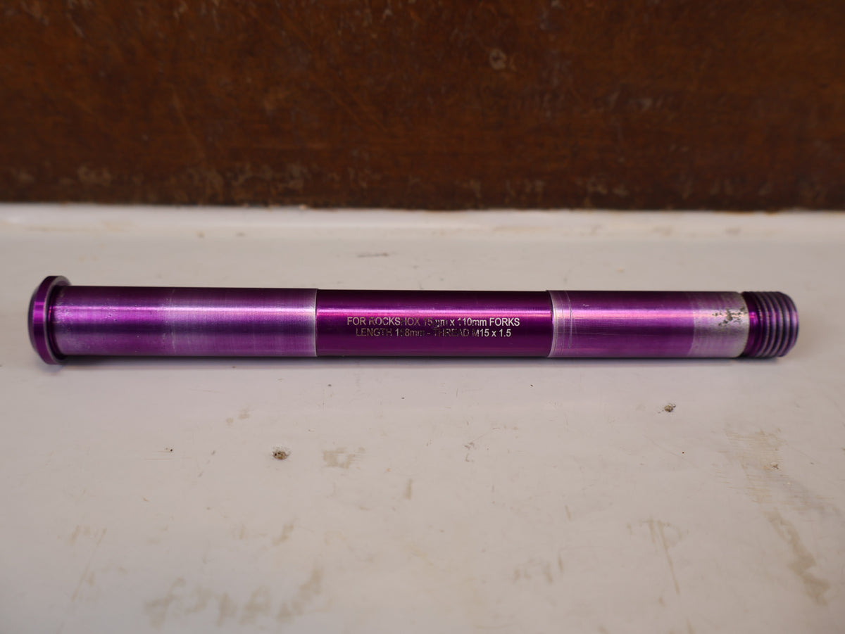 Burgtec RockShox Boost Steckachse 15x110mm Purple Rain 158mm
