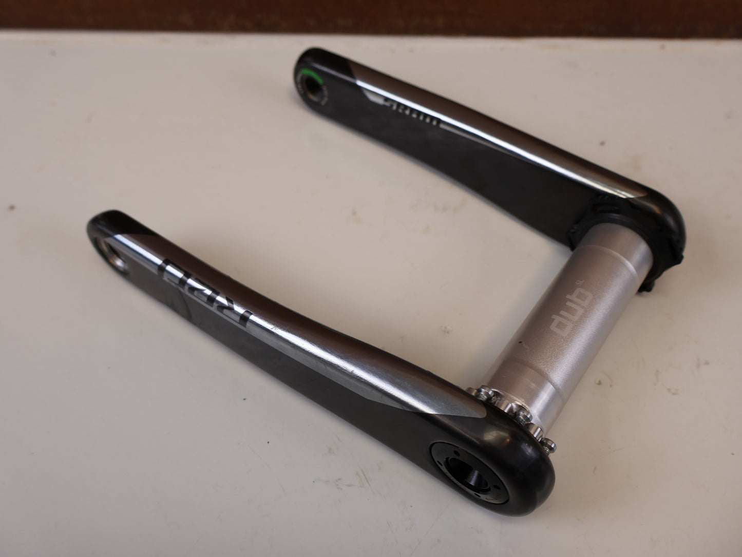 SRAM RED AXS D1 CARBON ROAD KURBELARME 172,5MM DUB / 8-BOLT
