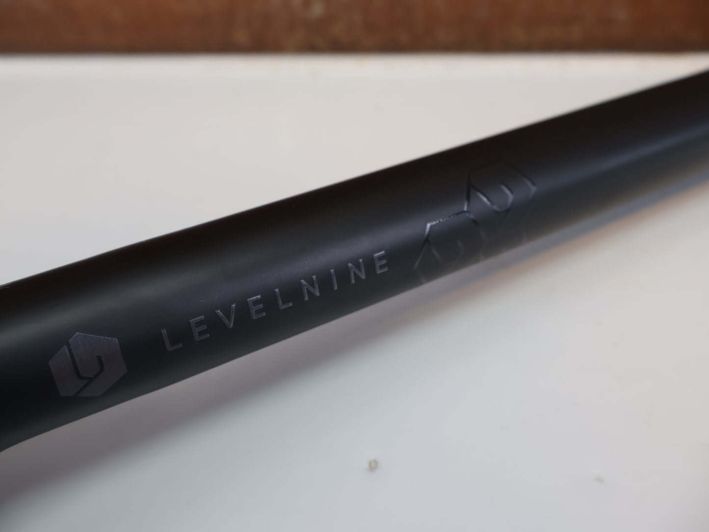 LEVELNINE UNIVERSAL CARBON SATTELSTÜTZE / 30.9 MM / 350 MM / SB 0 MM