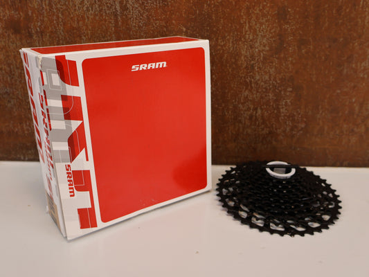 SRAM PG-1130 KASSETTE 11-FACH / 11-42 ZÄHNE / HG FREILAUF / NX / SCHWARZ