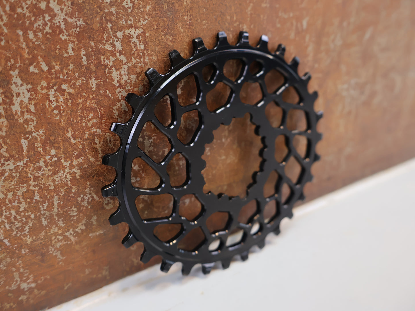ABSOLUTE BLACK KETTENBLATT OVAL / DIRECT MOUNT / 30 ZÄHNE / SRAM BB30