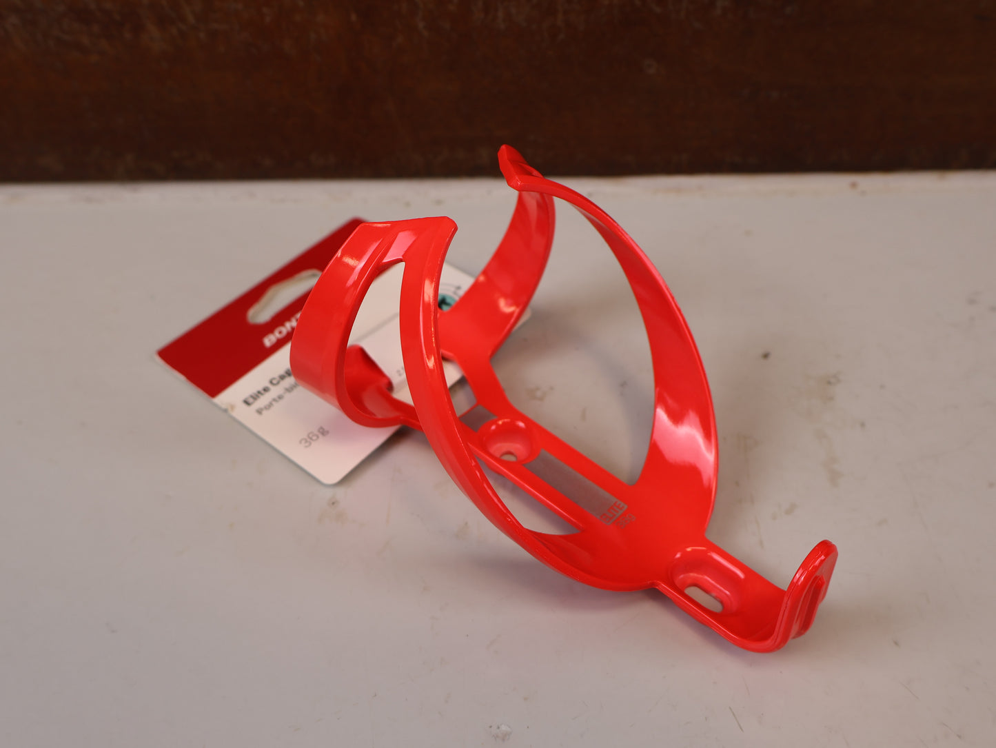 BONTRAGER ELITE RECYCLED FLASCHENHALTER RADIOACTIVE CORAL