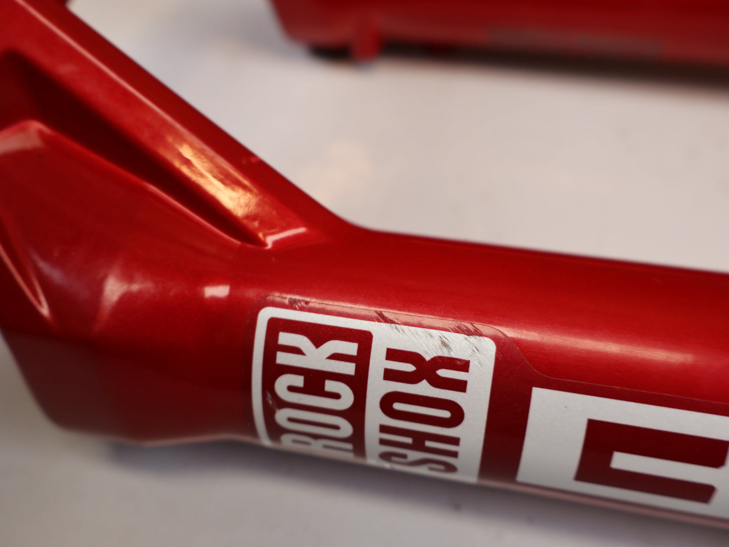 ROCKSHOX BOXXER ULTIMATE D1 29 LOWER LEG CASTING RED