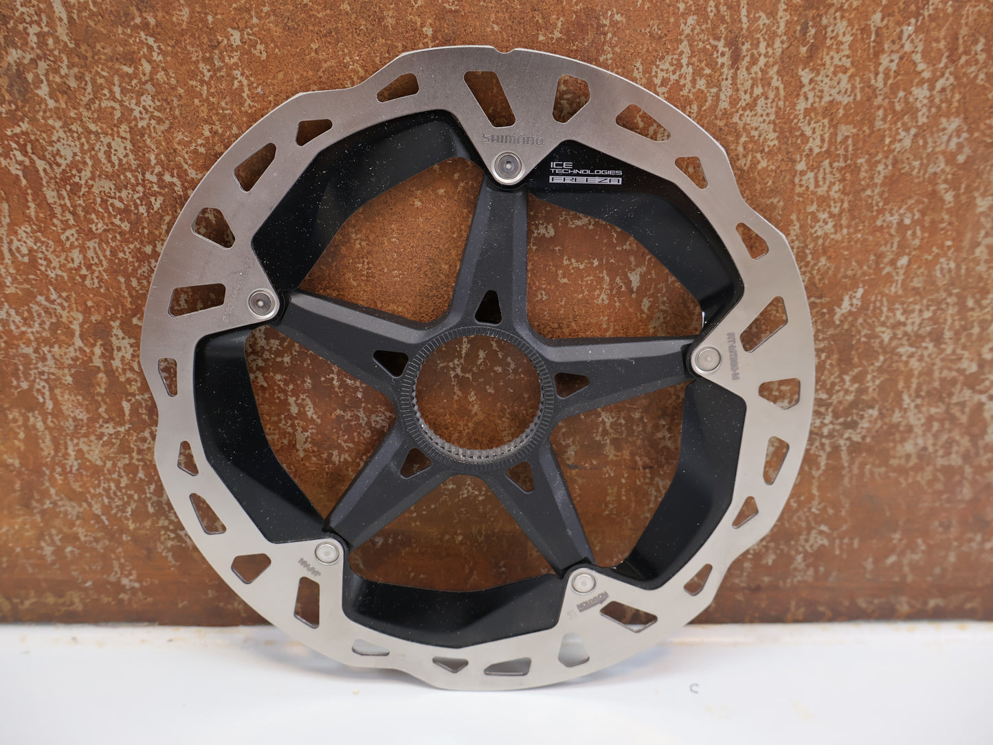 SHIMANO XTR BREMSSCHEIBE RT-MT900 / 180 MM / CENTERLOCK / INNENVERZAHNT