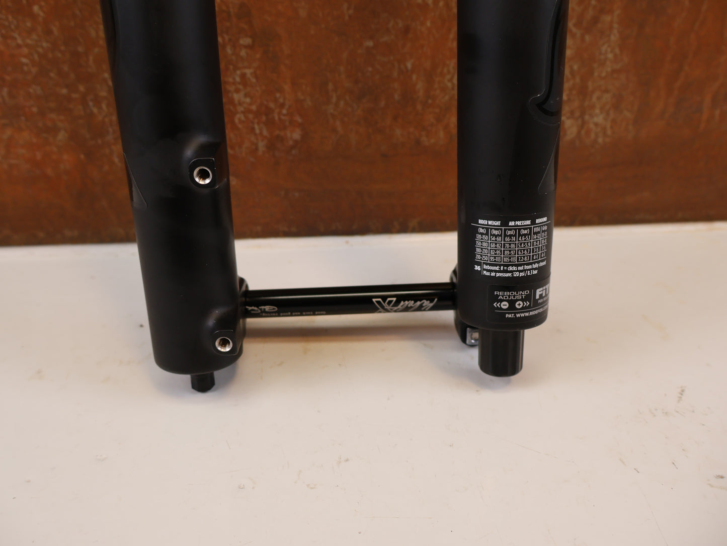 FOX 36 FLOAT 29 RHYTHM 150MM GRIP KABOLT X FEDERGABEL