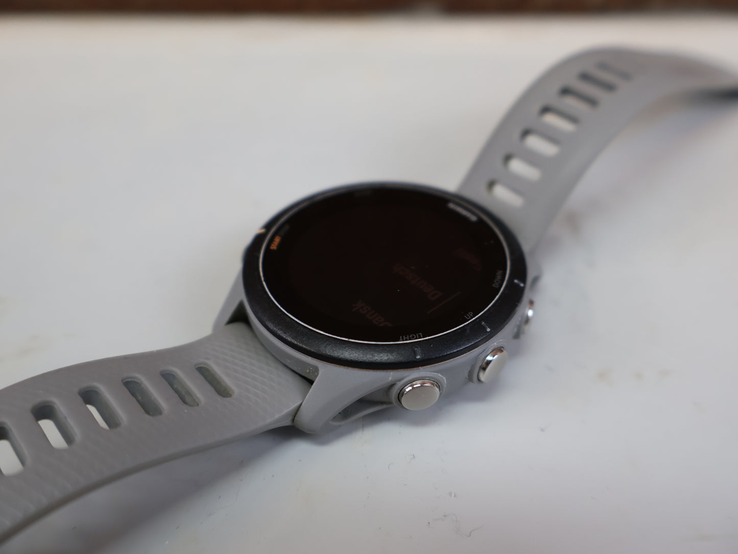 GARMIN FORERUNNER 255S SMARTWATCH / HELLGRAU SCHWARZ