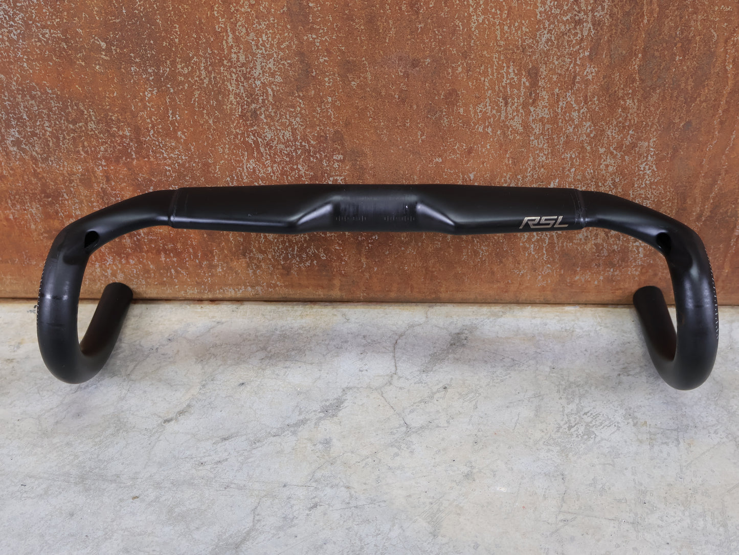 BONTRAGER RSL AERO CARBON RENNRAD LENKER 390 / 420MM