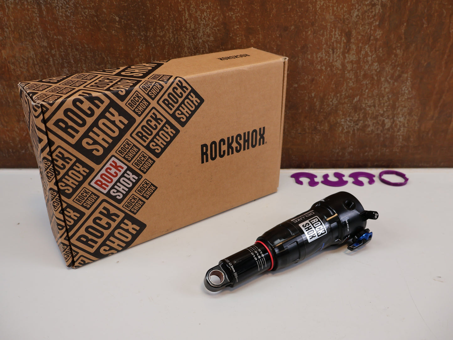 ROCKSHOX DELUXE ULTIMATE RCT / DEBONAIR+ / TRUNNION / 165 X 42,5MM / 2024