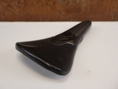 TUNE KOMM-VOR CARBON SATTEL / SCHWARZ / CARBON GLANZ / ULTRALEICHT 96G
