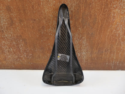 TUNE KOMM-VOR CARBON SATTEL / SCHWARZ / CARBON GLANZ / ULTRALEICHT 96G