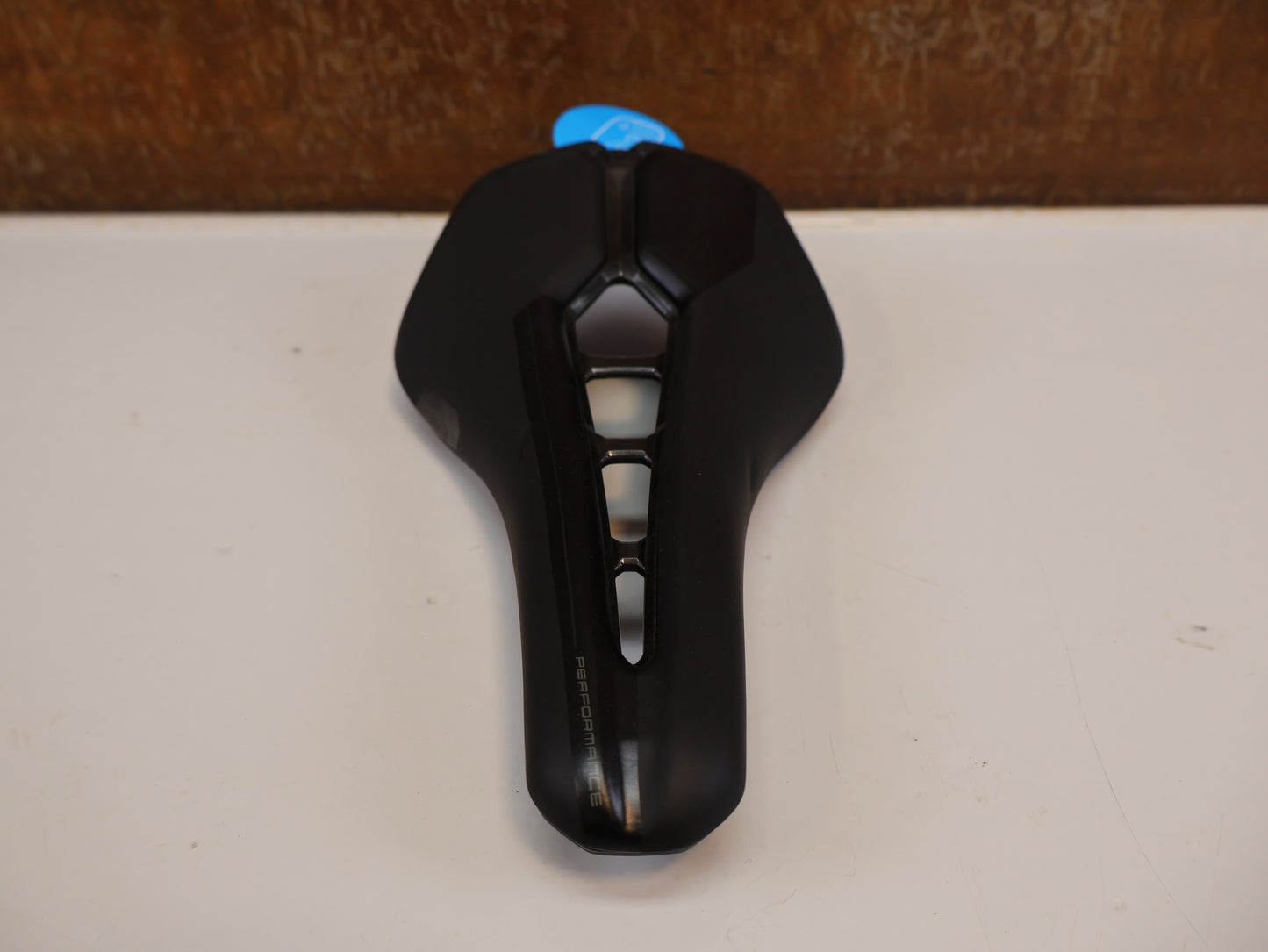 PRO STEALTH CURVED PERFORMANCE SATTEL / 142 MM / RENNRAD