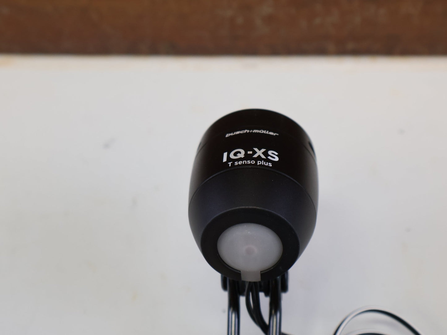 Sonstiges von busch+müller, B+M LUMOTEC IQ-XS DYNAMO SCHEINWERFER / 70 LUX / STANDLICHT / SENSA / 167RTSNDI vor USEDBIKES-OB.DE Hintergrund