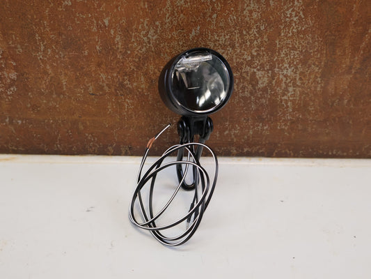 Sonstiges von busch+müller, B+M LUMOTEC IQ-XS DYNAMO SCHEINWERFER / 70 LUX / STANDLICHT / SENSA / 167RTSNDI vor USEDBIKES-OB.DE Hintergrund