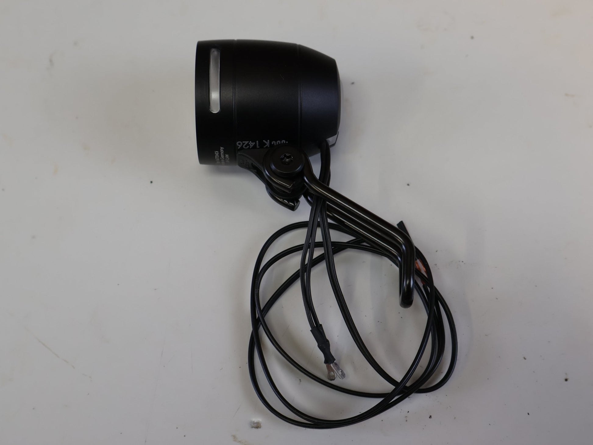 Sonstiges von busch+müller, B+M LUMOTEC IQ-XS DYNAMO SCHEINWERFER / 70 LUX / STANDLICHT / SENSA / 167RTSNDI vor USEDBIKES-OB.DE Hintergrund