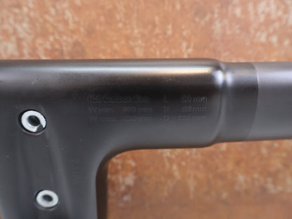 Lenker von Bmc, BMC COCKPIT ICS CARBON EVO / LENKER-VORBAU-EINHEIT 400 MM X 90 MM vor USEDBIKES-OB.DE Hintergrund